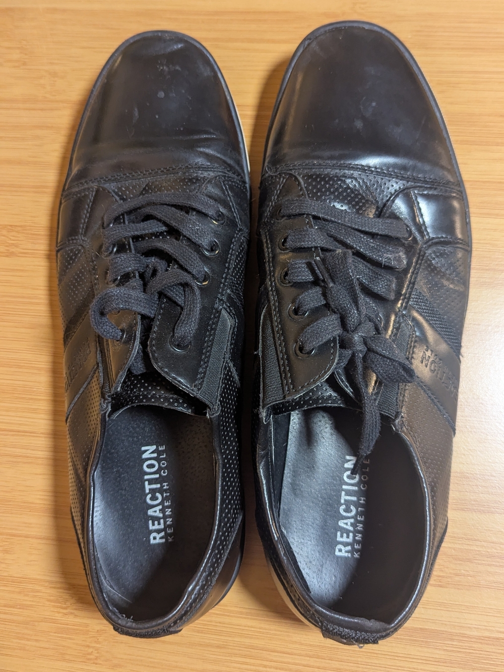 Kenneth Cole Reaction Men’s Black Casual Sneakers